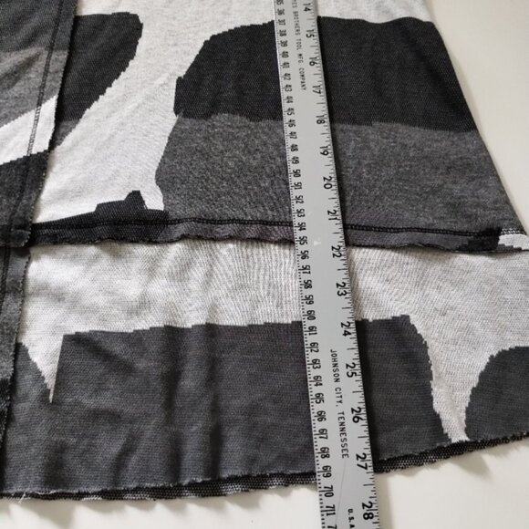 Ozai N Ku Camo Fleur Artisan Top Size 2XL Gray Clouds Boho Artsy Patchwork - Picture 9 of 11